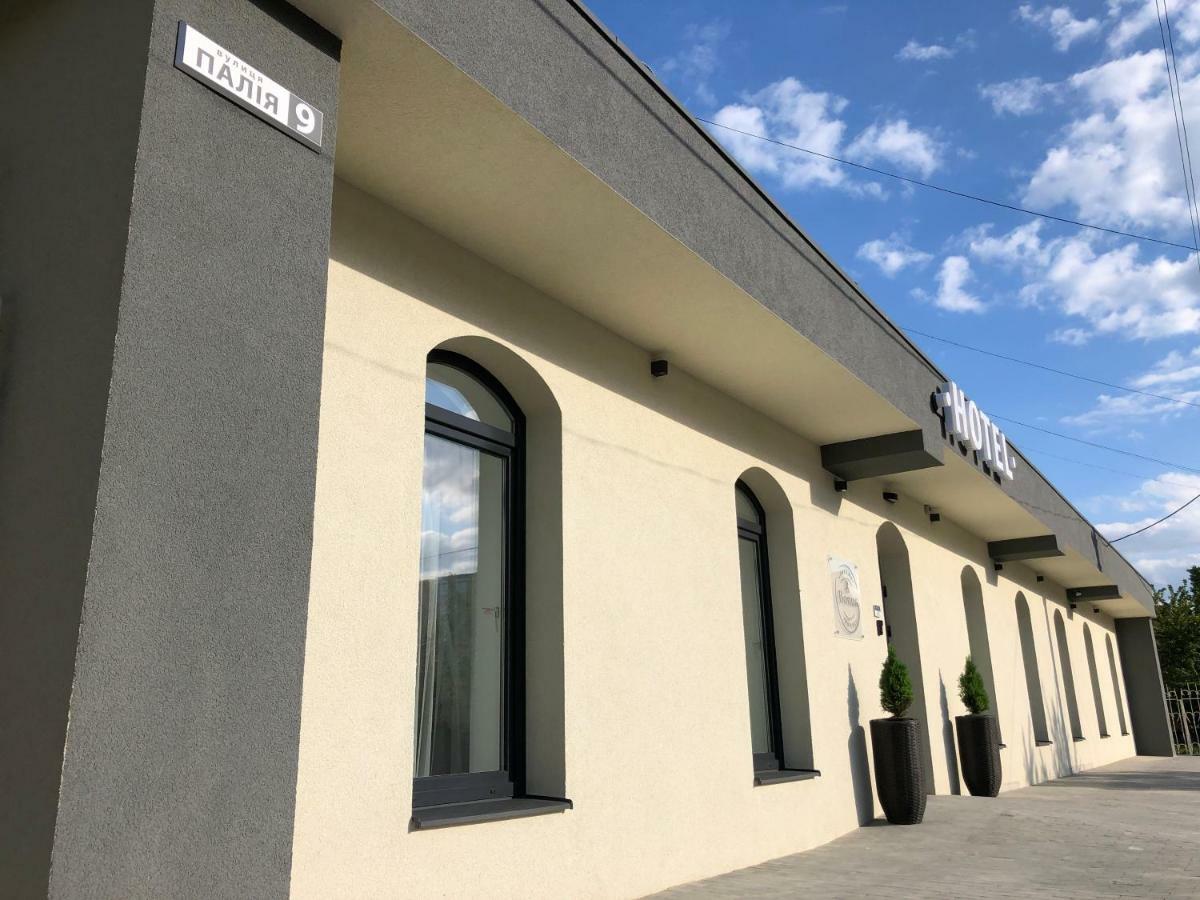 Hotel Bonus Kolomyia Eksteriør billede
